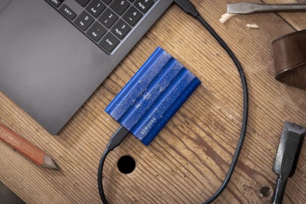 هارد SSD اکسترنال سامسونگ مدل T7 Shield Blue ظرفیت 1 ترابایت