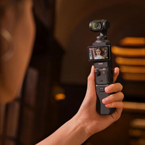 دوربین فیلمبرداری دی جی آی Osmo Pocket 3 Creator Combo